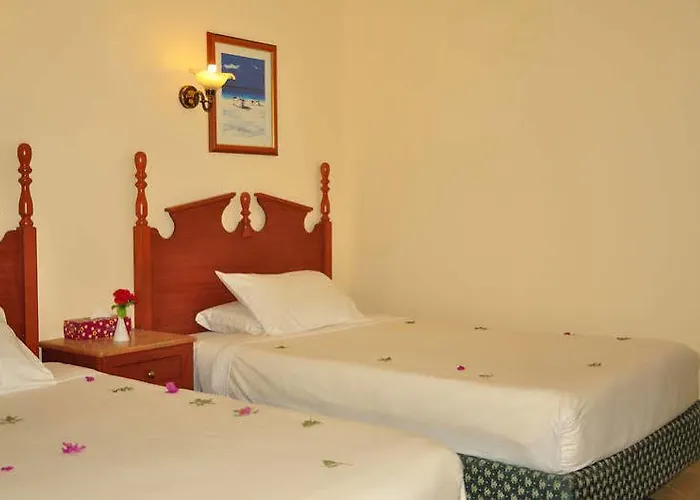 Resort Titanic Aqua Park - Families And Couples Only Hurgada