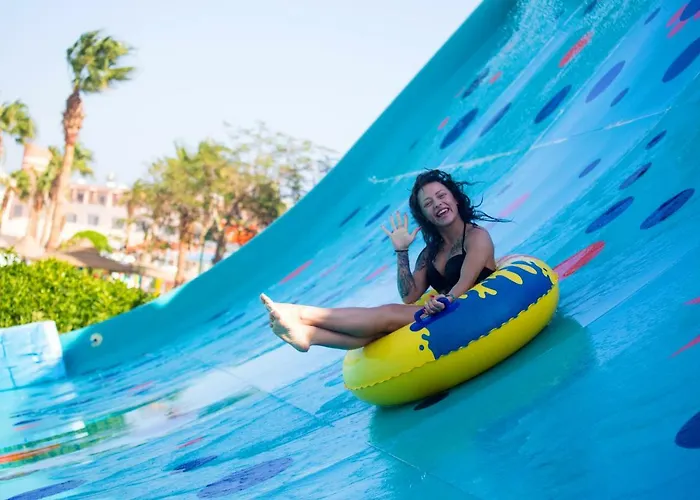 Resort Titanic Aqua Park - Families And Couples Only Hurgada